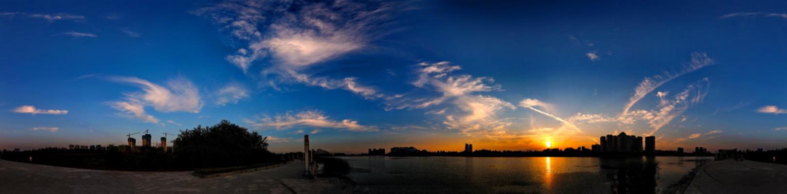夕照中央湖