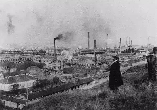 1894年湖廣總督張之洞視察漢陽鐵廠.jpg 1894年湖廣總督張之洞視察漢陽鐵廠.jpg