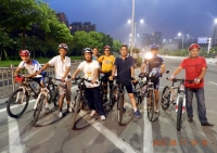 夜騎隧道