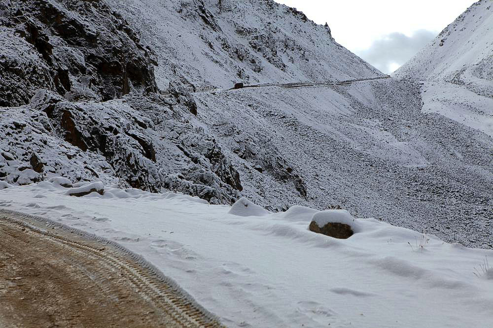 驢行川藏第一險——翻越冰雪覆蓋的雀兒山(組照)