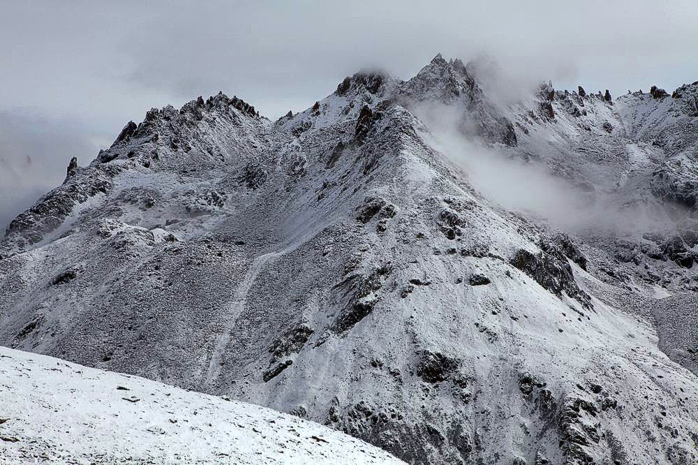 驢行川藏第一險——翻越冰雪覆蓋的雀兒山(組照)