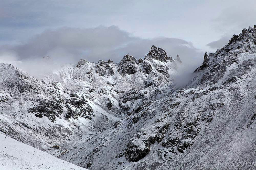 驢行川藏第一險——翻越冰雪覆蓋的雀兒山(組照)