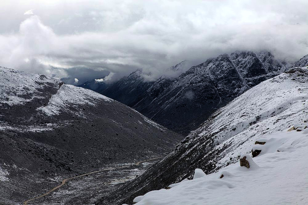 驢行川藏第一險——翻越冰雪覆蓋的雀兒山(組照)