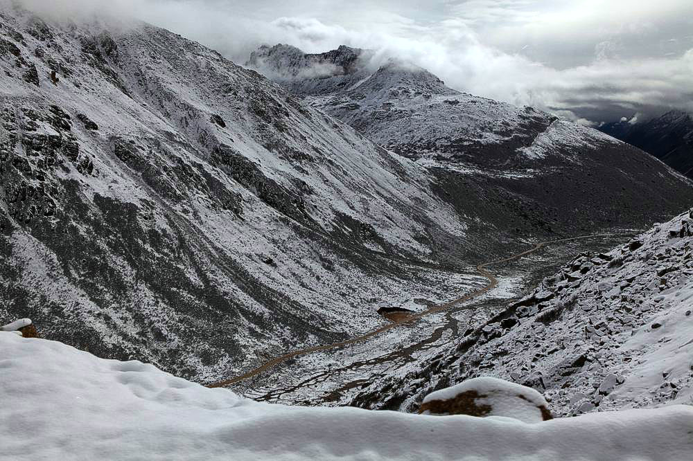 驢行川藏第一險——翻越冰雪覆蓋的雀兒山(組照)