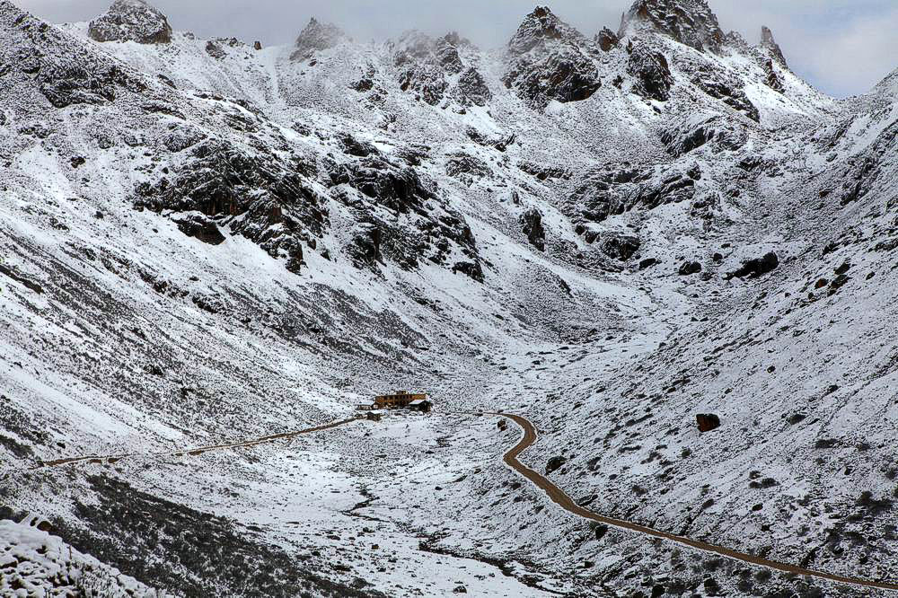 驢行川藏第一險——翻越冰雪覆蓋的雀兒山(組照)